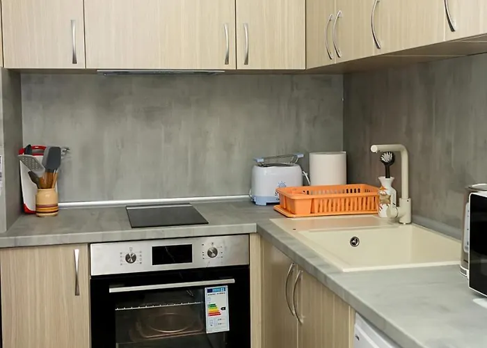 Comfortable In Sveta Elena By Flat Mаnаger * וארנה